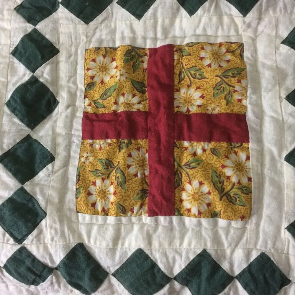 Handmade Hand Sewn Christmas Quilt Present Pattern Holiday Throw 47